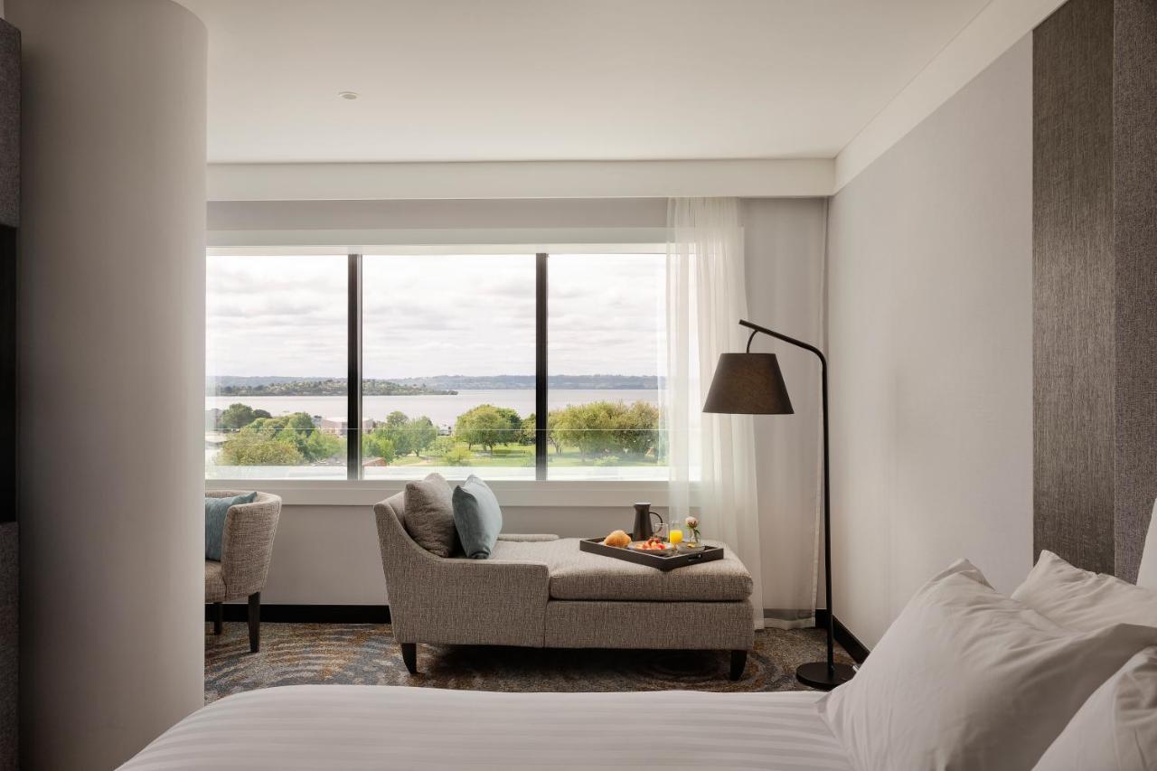 Deluxe Executive Kamer met Kingsize Bed en Uitzicht op het Meer